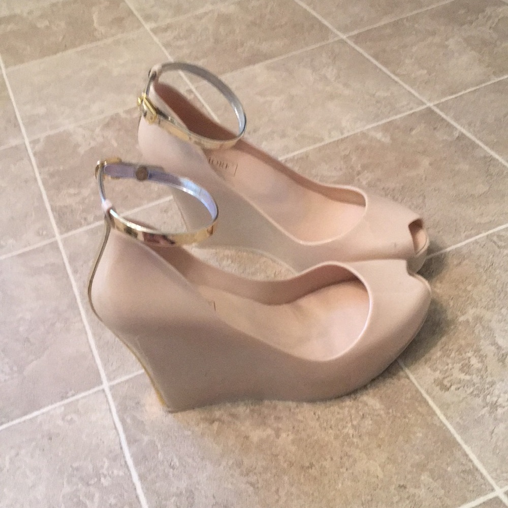 Wedges - Picture 2 of 3